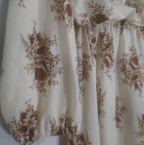 Handmade Locally | Floral Long Sleeve Dress - Picture 6 of 8